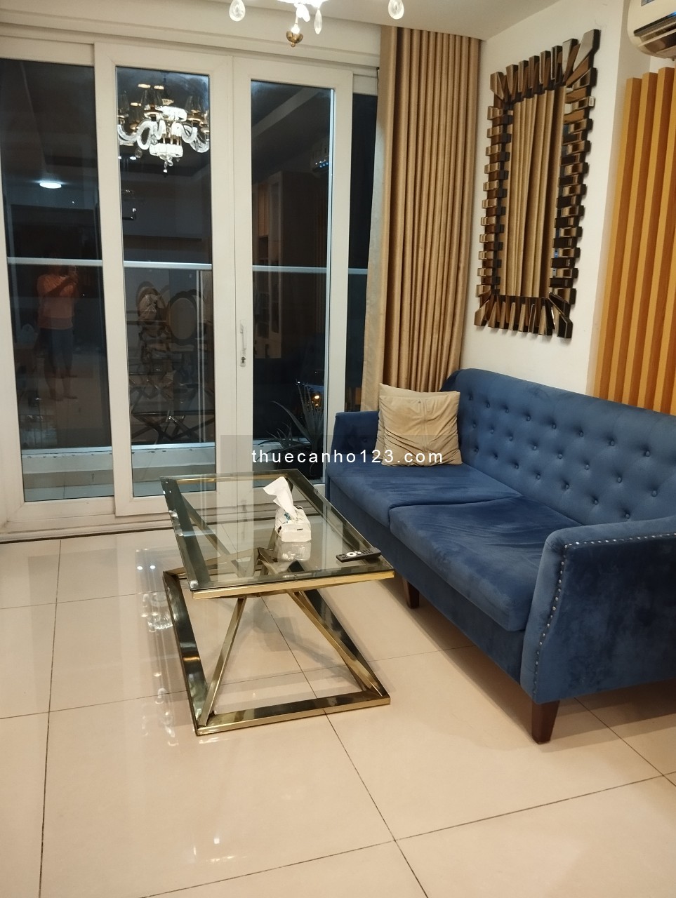 Cho Thuê Căn Hộ SKY CENTER Phổ Quang - 80m2 2 Phòng Ngủ/2WC - Đầy Đủ Tiện Nghi/ TEL 0906.887.586