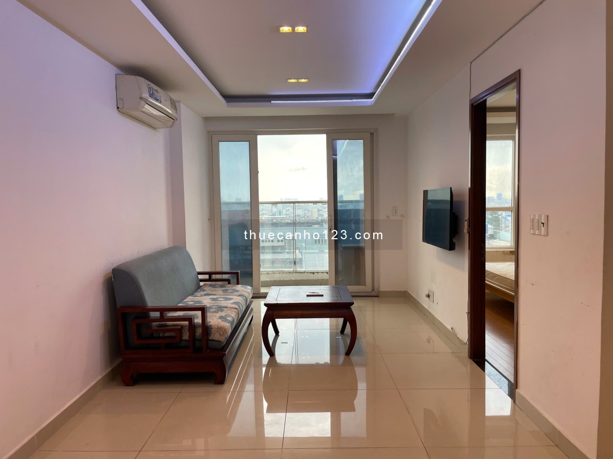 Cho thuê căn 2 phòng ngủ Sky Center Phổ Quang - Diện tích 75m2 GIÁ 16TR/tháng LH 0906.887.586 Quân