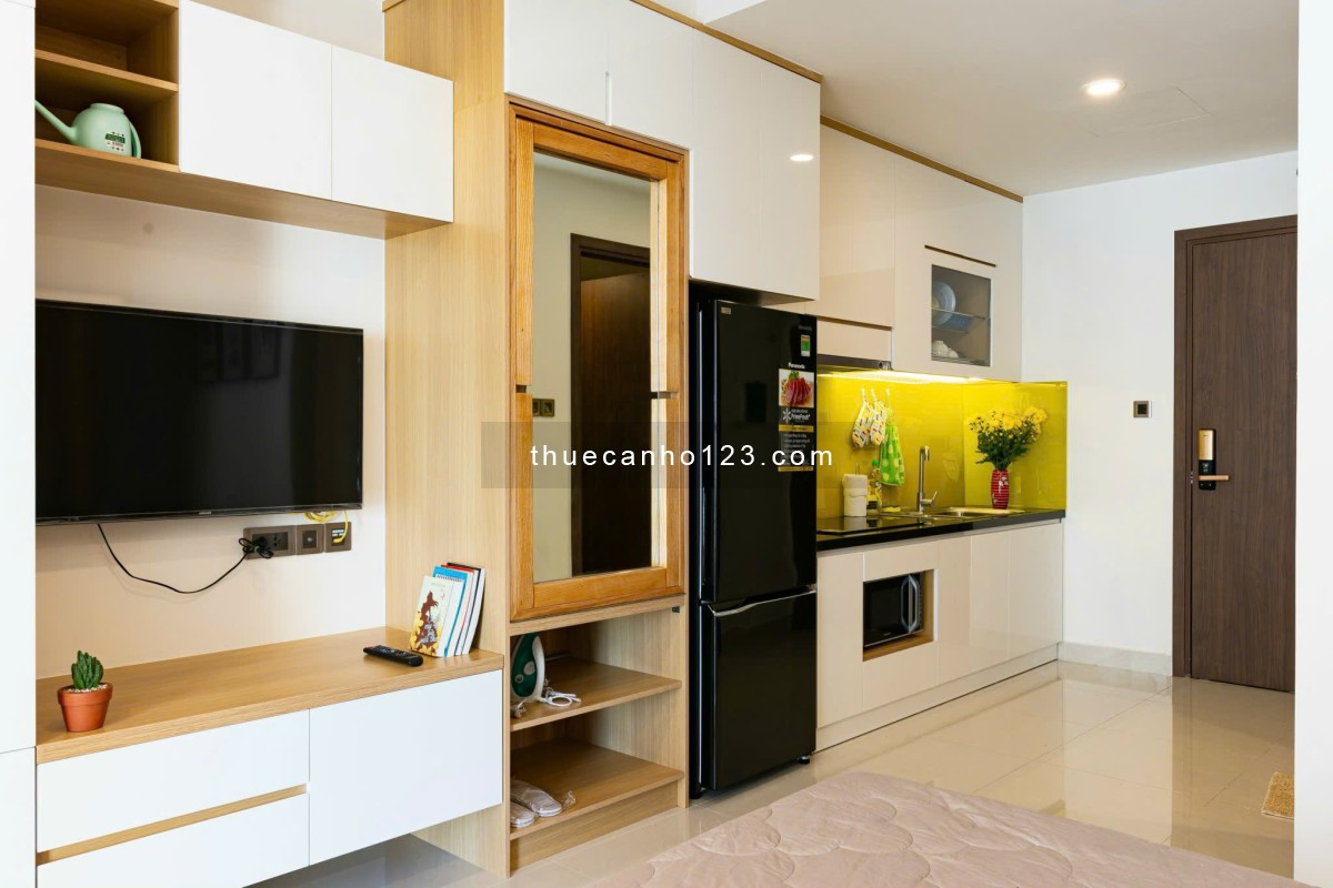 Cho Thuê Căn Hộ Studio 1 phòng ngủ Sài Gòn Royal, Bến Vân Đồn Quận 4