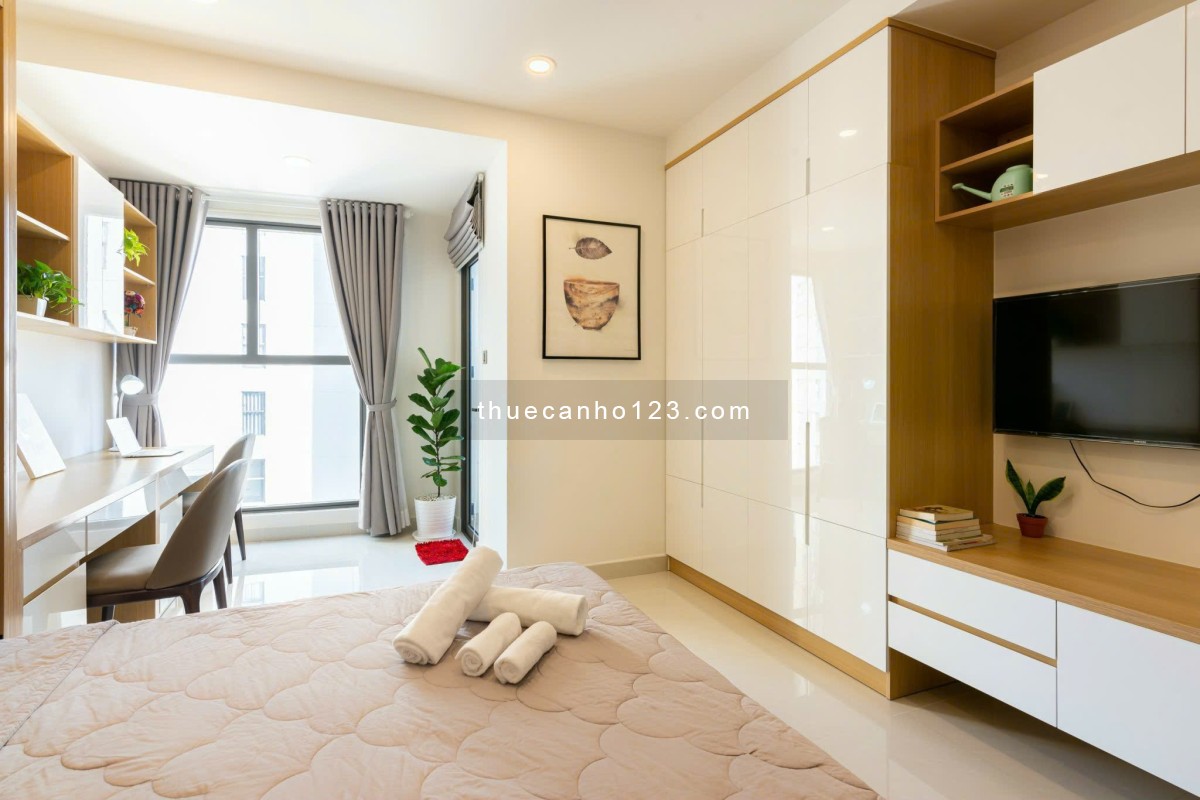 Cho Thuê Căn Hộ Studio 1 phòng ngủ Sài Gòn Royal, Bến Vân Đồn Quận 4