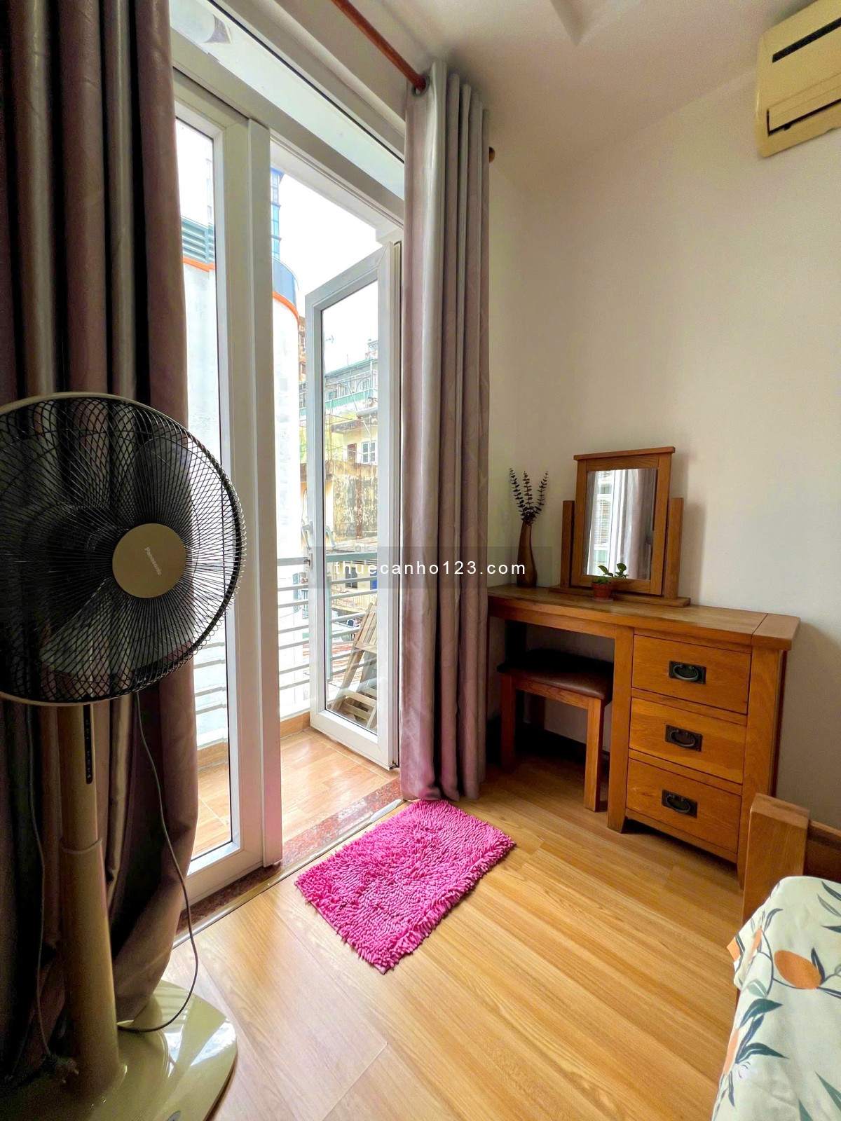 Cho thuê căn hộ 2PN - 3WC Rộng 86M2 - Trống sẵn gần chợ Bến Thành, công viên 23/9, ngã 6 Phù Đổng