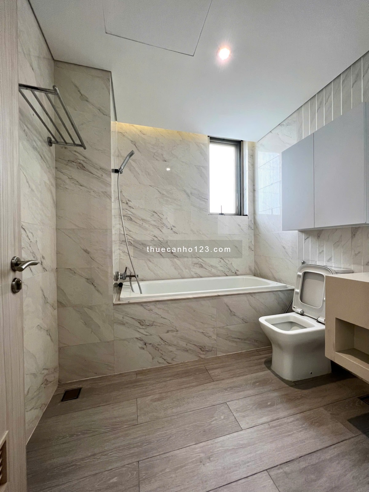 Cho thuê căn hộ 3 PN, nội thất đẹp, giá 39 triệu ở midtown, PMH, Q7, HCM