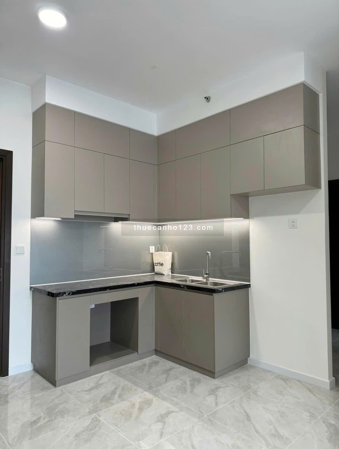 Chung cư Orchard garden, 128 Hồng Hà, p9, Phú Nhuận, 127m2, 3PN, 19tr/tháng.