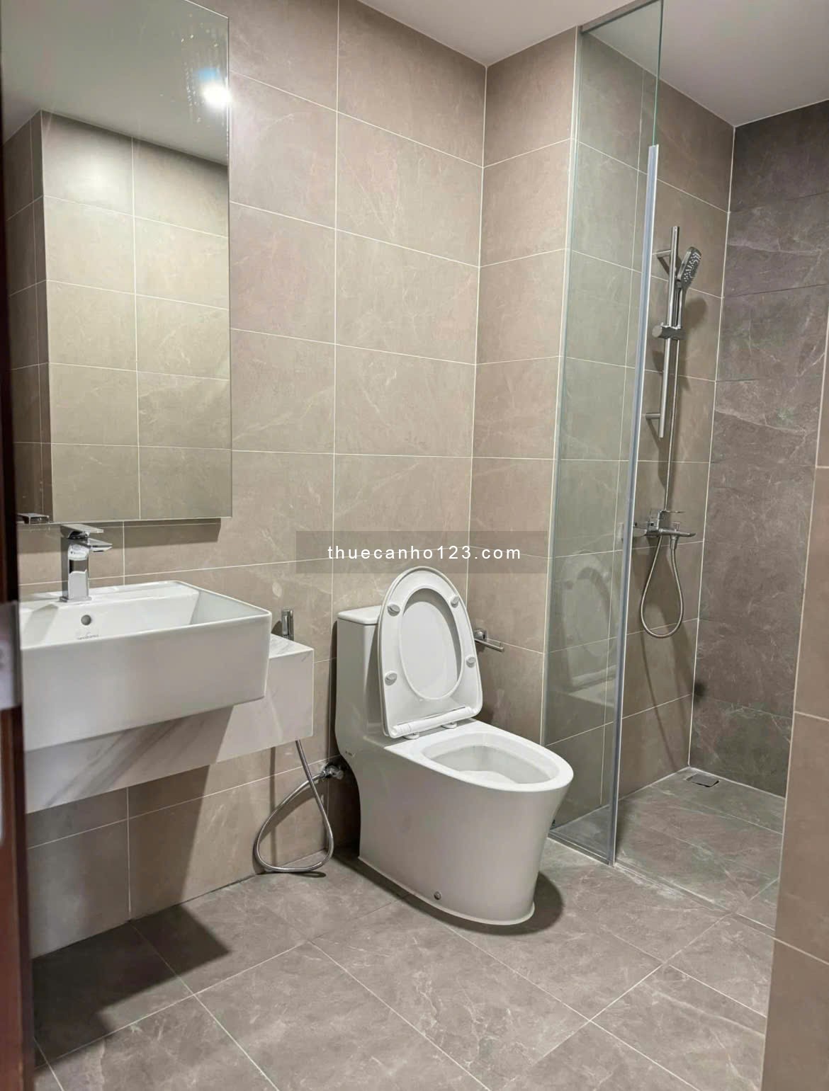 Chung cư Orchard garden, 128 Hồng Hà, p9, Phú Nhuận, 127m2, 3PN, 19tr/tháng.