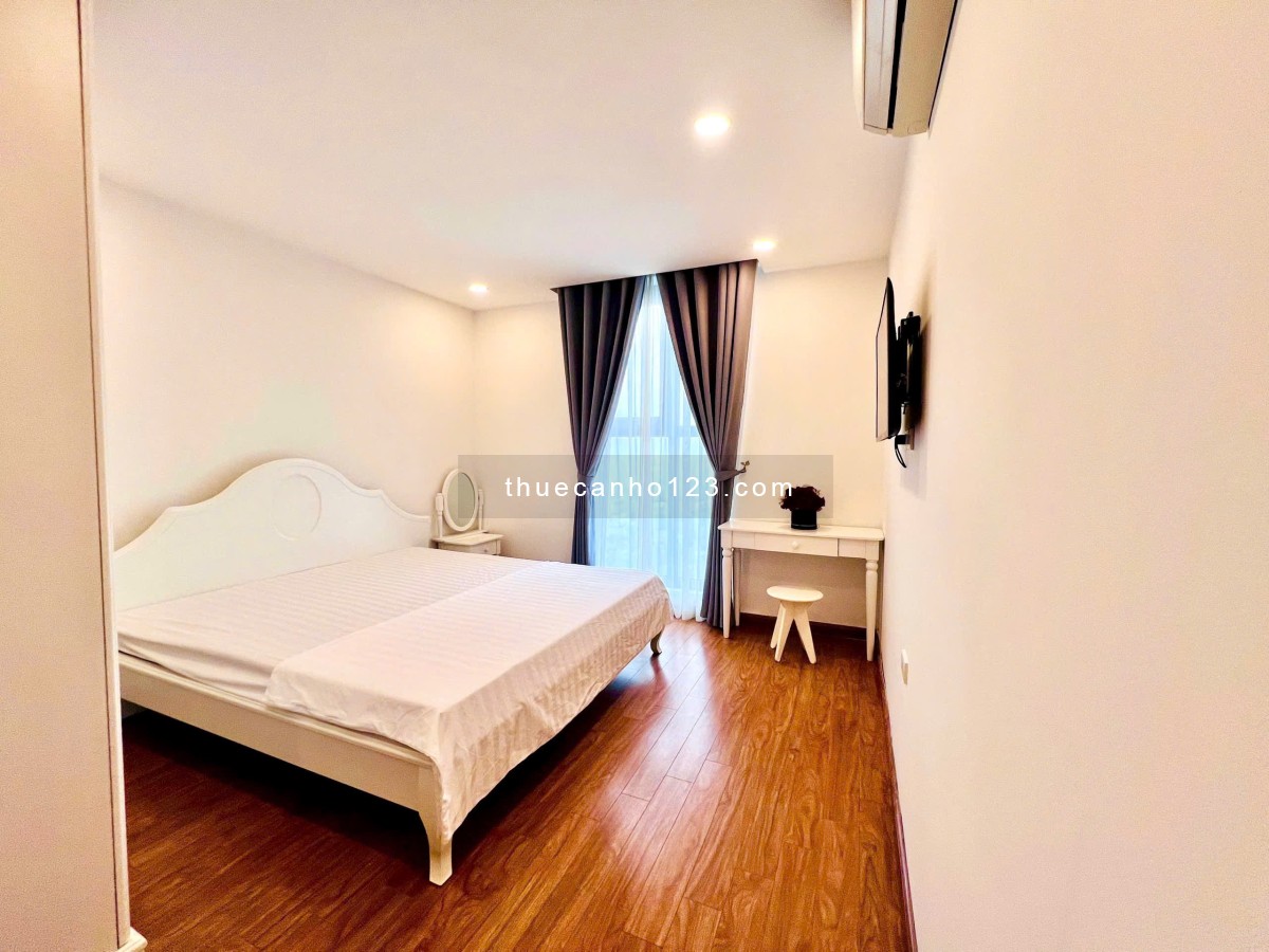 Cho thuê căn hộ góc 3 phòng ngủ tại Hà Nội Center Point