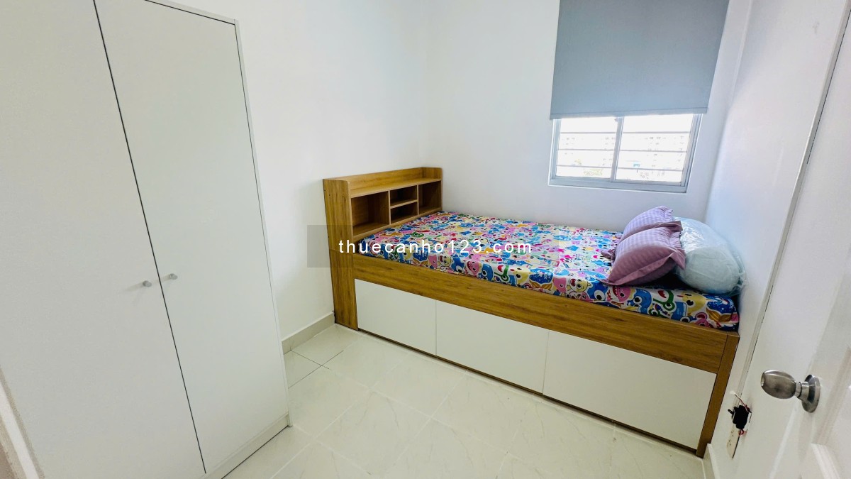 Cho thuê căn hộ sky garden 2, DT 71m2, TK 2PN, full nội thất đẹp, giá 12 triệu, PMH, Q7, HCM