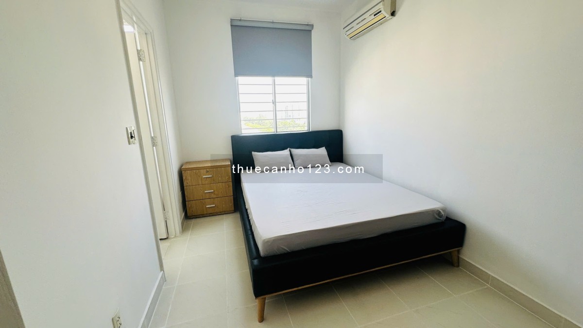 Cho thuê căn hộ sky garden 2, DT 71m2, TK 2PN, full nội thất đẹp, giá 12 triệu, PMH, Q7, HCM