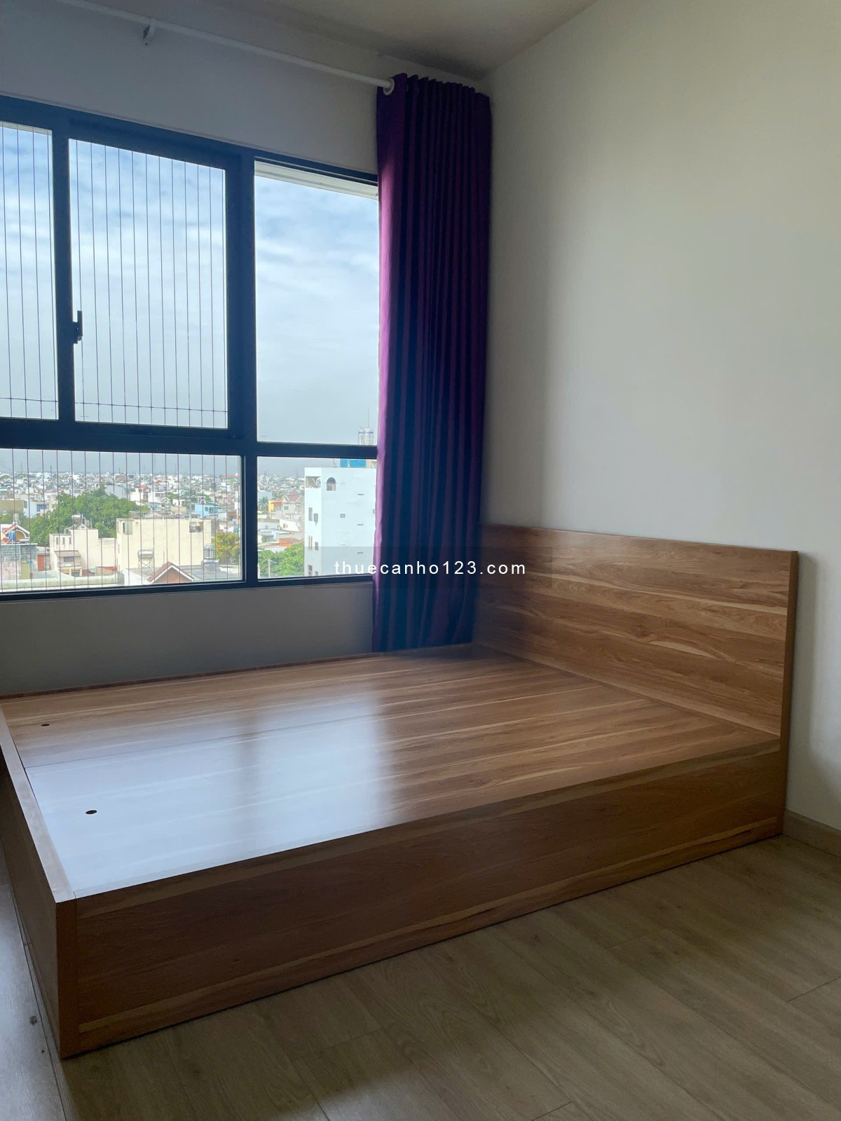 Cho thuê Emerald Celadon City 2 phòng ngủ full nội thất