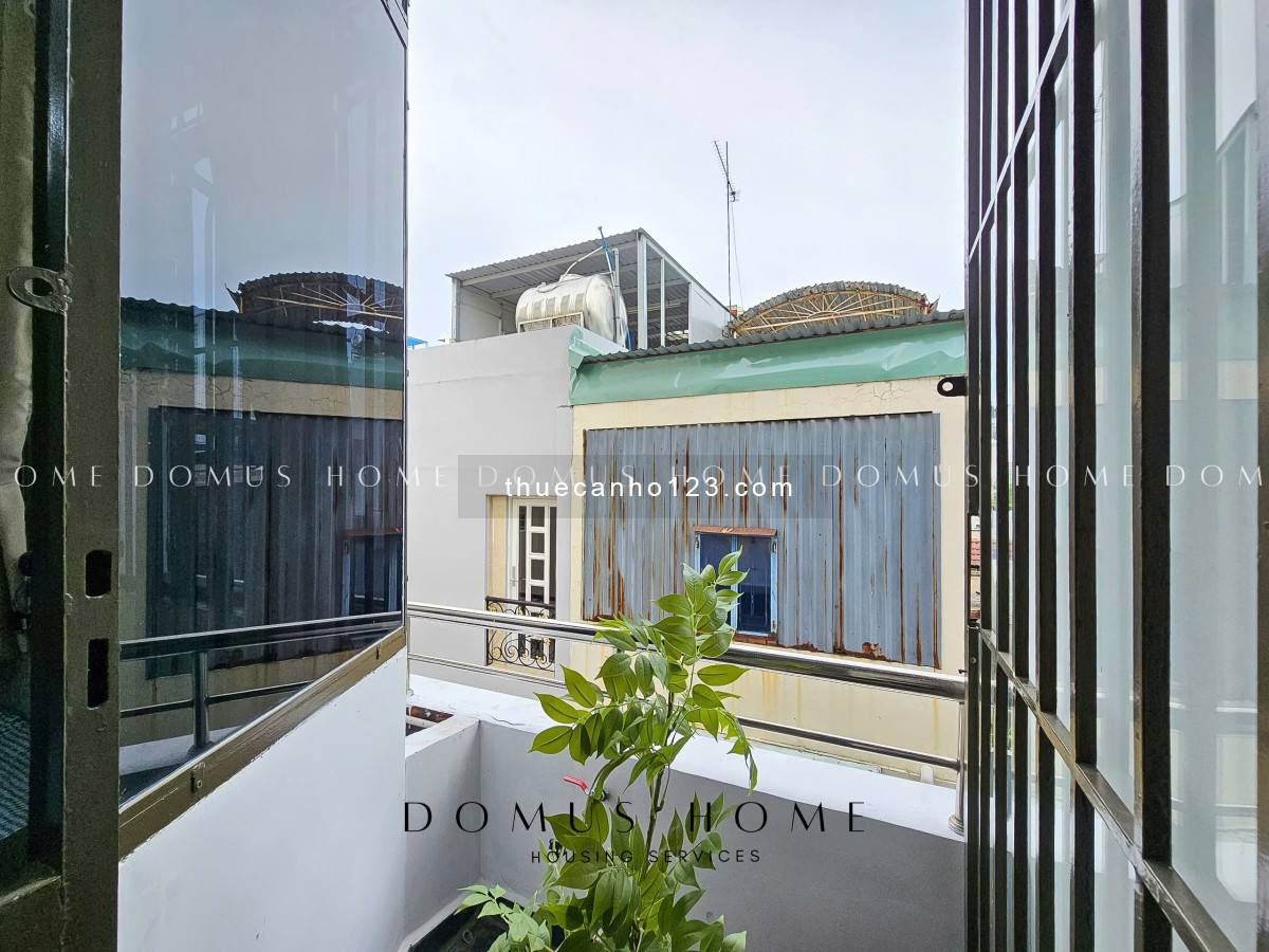 Căn hộ Full nội thất siêu xinh, ban công thông thoáng tại Khánh Hội Quận 4