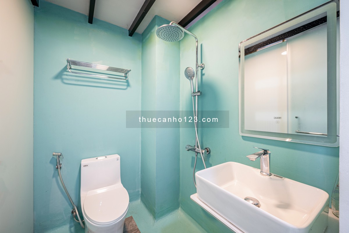 Duplex chill - ban công sân vườn Thạch Thị Thanh gần Công viên Lê Văn Tám, thờ Hồng Tân Định Quận 1