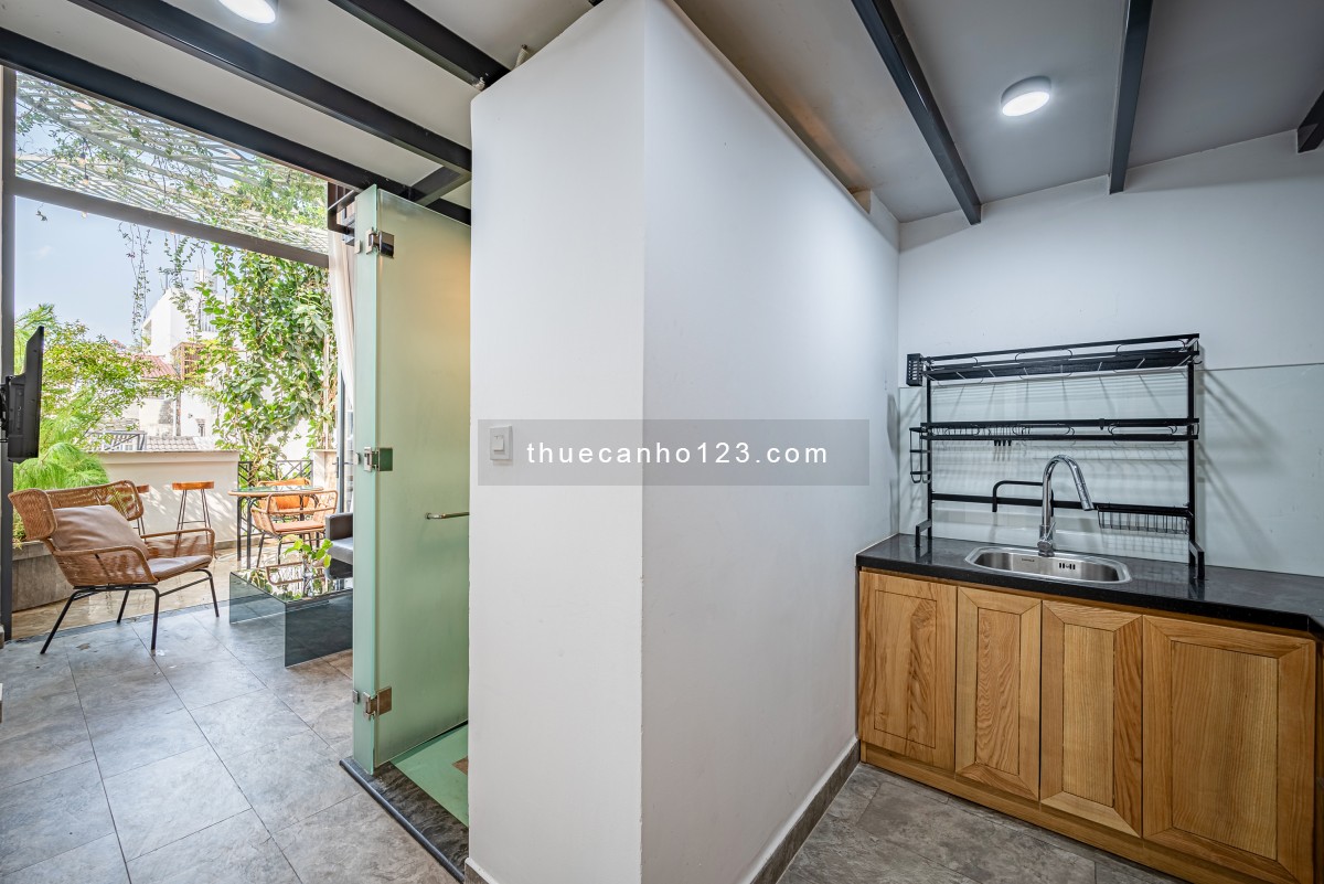 Duplex chill - ban công sân vườn Thạch Thị Thanh gần Công viên Lê Văn Tám, thờ Hồng Tân Định Quận 1