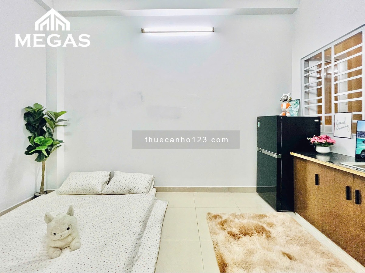Căn hộ giá rẻ đầy đủ nội thất cửa sổ thoáng ngay chợ Phạm Văn Hai - Lê Văn Sỹ