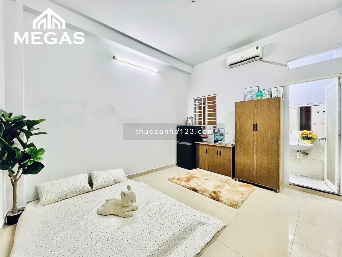 Căn hộ giá rẻ đầy đủ nội thất cửa sổ thoáng ngay chợ Phạm Văn Hai - Lê Văn Sỹ