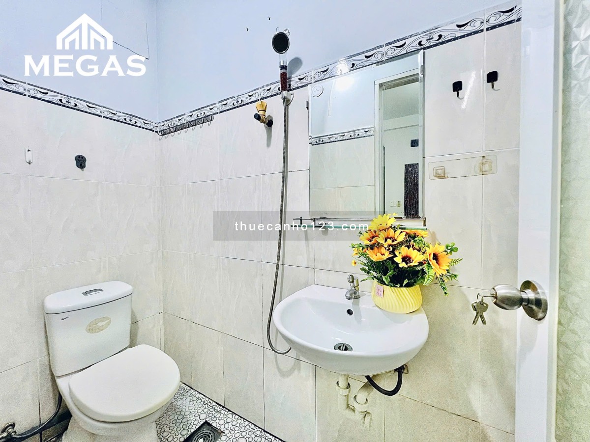 Căn hộ giá rẻ đầy đủ nội thất cửa sổ thoáng ngay chợ Phạm Văn Hai - Lê Văn Sỹ