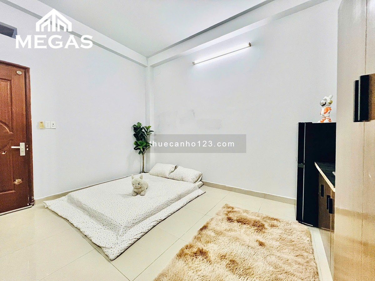 Căn hộ giá rẻ đầy đủ nội thất cửa sổ thoáng ngay chợ Phạm Văn Hai - Lê Văn Sỹ