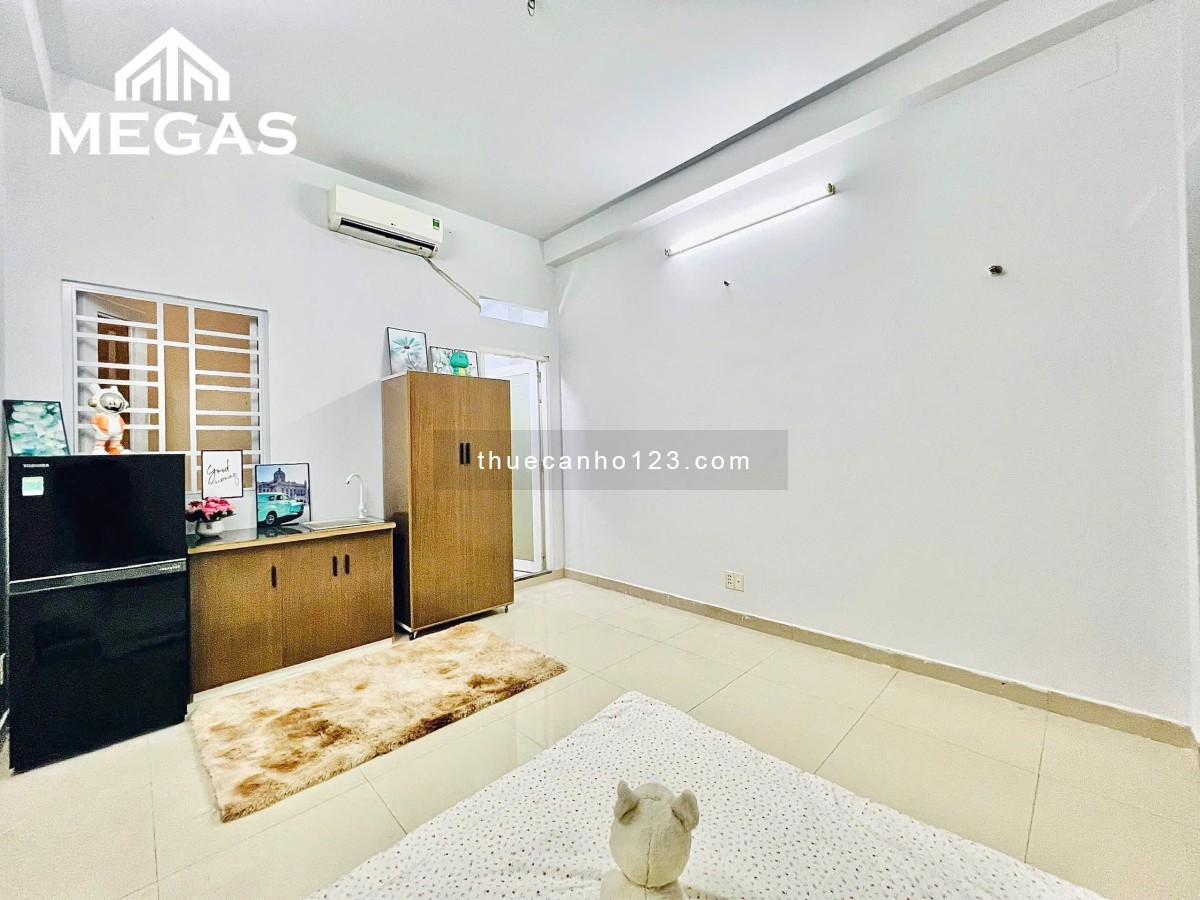 Căn hộ giá rẻ đầy đủ nội thất cửa sổ thoáng ngay chợ Phạm Văn Hai - Lê Văn Sỹ