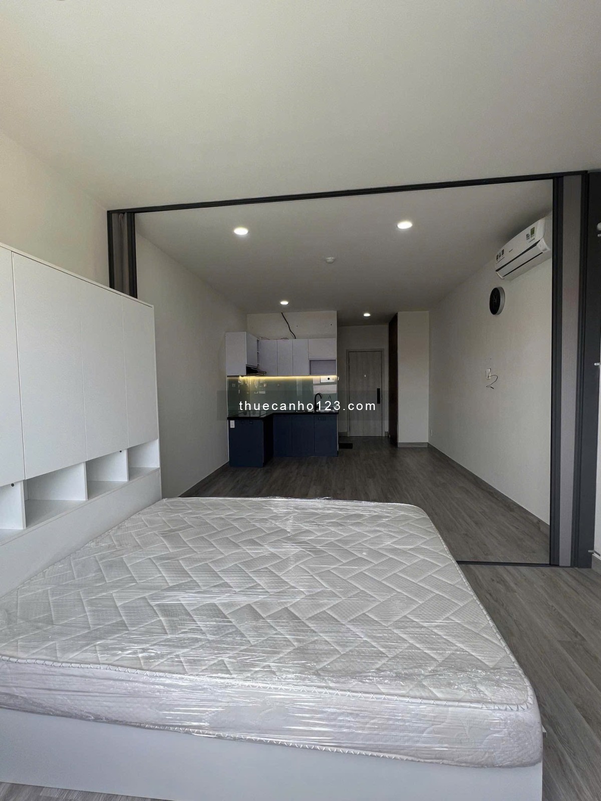 Cho thuê căn hộ Diyas Sky đầy đủ nội thất nhận nhà ở ngay ngay E-Town Cộng Hoà