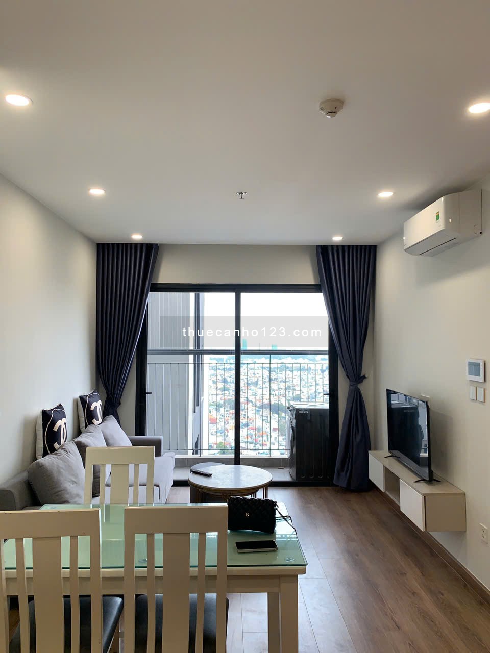 CĂN 1 NGỦ 43M2 sang - Xịn - Xinh tại IMPERIA, Vinhomes Smart City