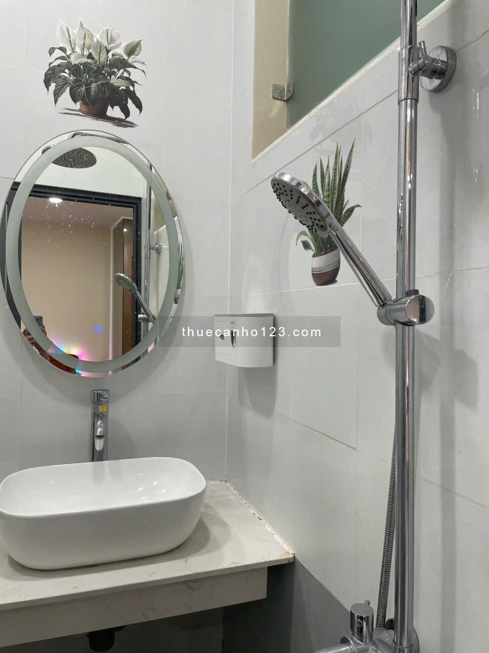 Cho thuê phòng lớn có sân thượng và phòng ăn,tại hẻm xe tải dường 79, Tân Quy, Quận 7