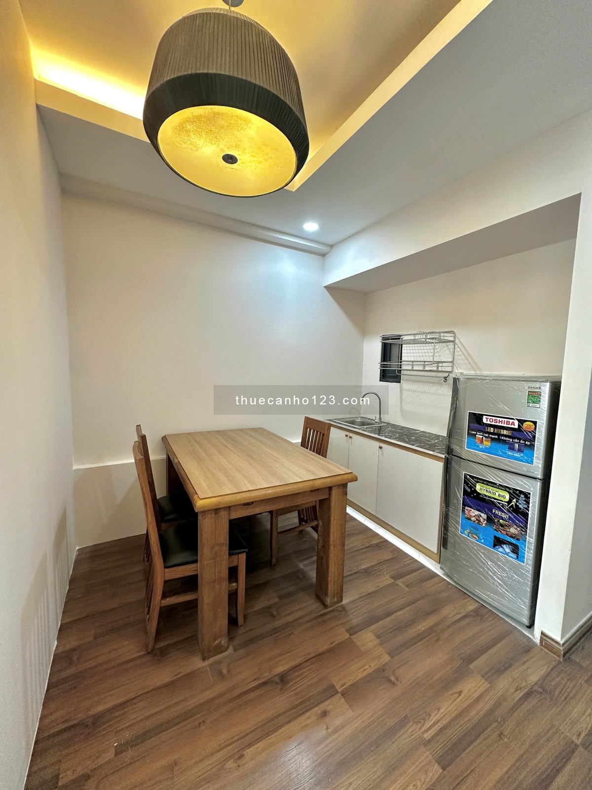 1PN full nội thất có cửa sổ thoáng mát khu sân bay