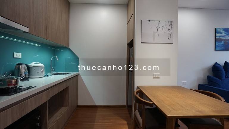 Cho thuê căn hộ dịch vụ tại Xuân Diệu, Tây Hồ, 55m2, 1PN, đầy đủ nội thất mới hiện đại