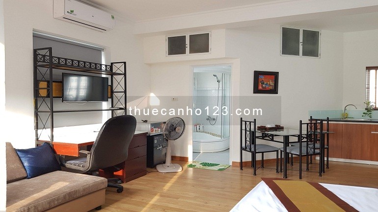 Cho thuê căn hộ dịch vụ tại Trần Hưng Đạo, Hoàn Kiếm, 35m2, 1PN, đầy đủ nội thất