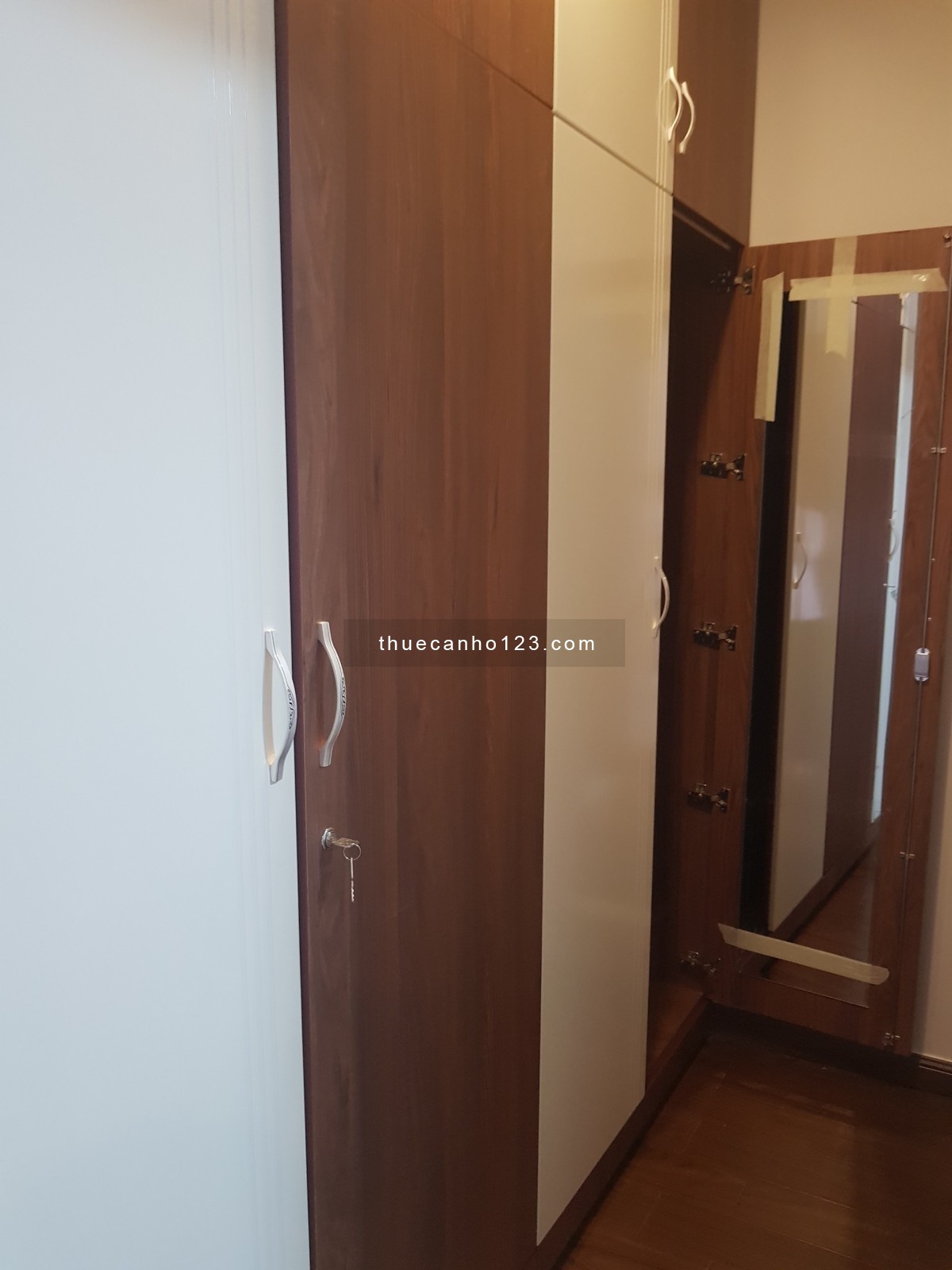 Thuê căn hộ 2 Phòng Ngủ Sun Village - Nội Thất Cơ Bản - GIÁ 13TR - 0906.887.586 Quân