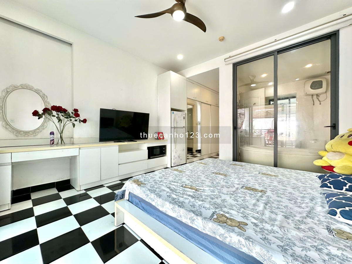 Cho Thuê Penthouse Siêu Sang Tại Thảo Điền Sân Vườn Rộng - Chill. Giá cực tốt