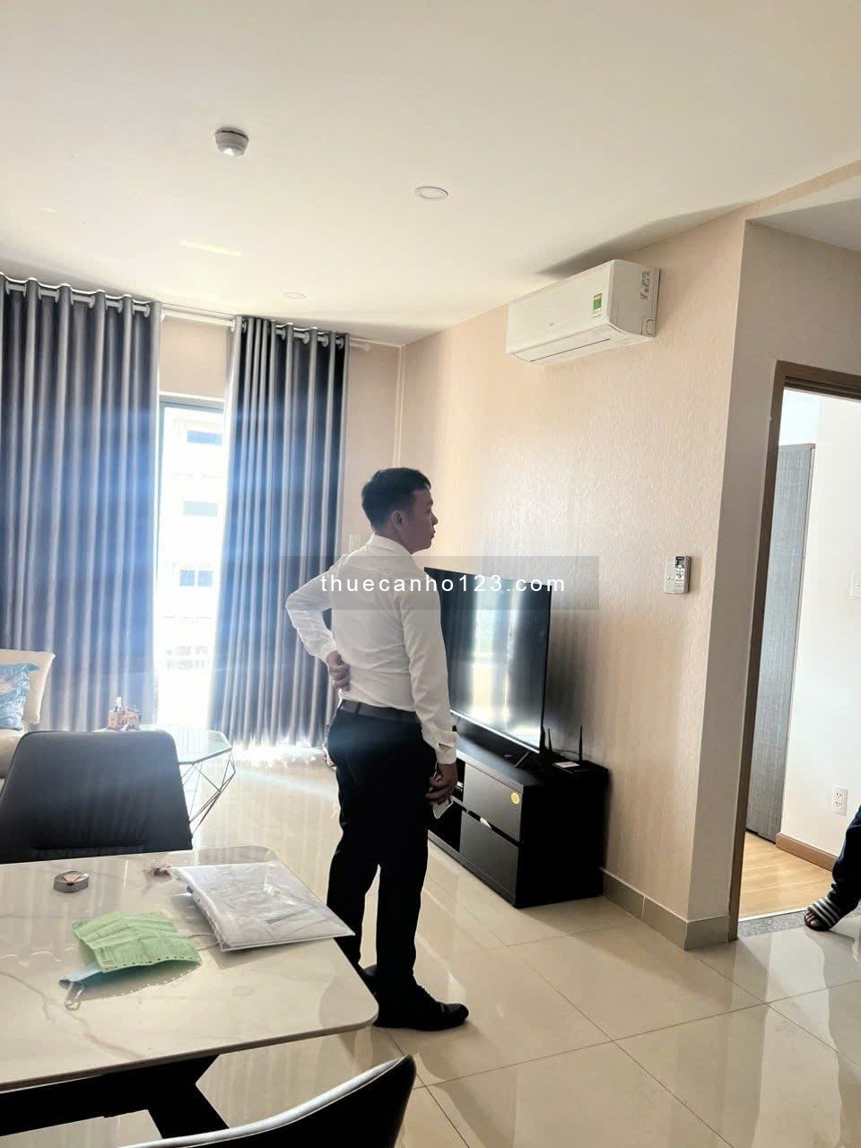 Chung cư Nguyễn Kim, Nhật Tảo, Q10: 2p ngủ, 2wc, đây đủ nội thất mới 14tr