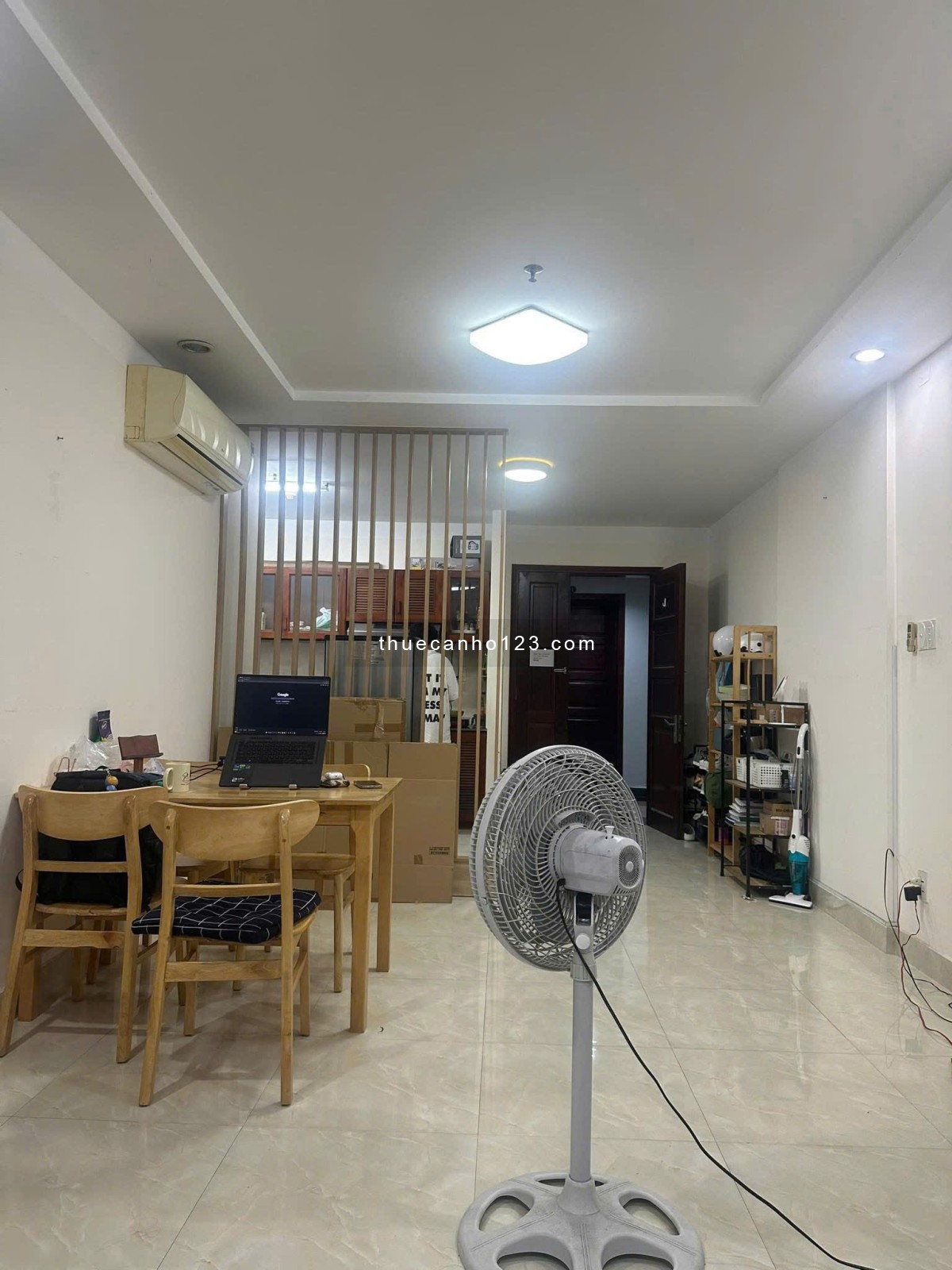 Chung cư Screc, Trường Sa, P12, Q3:77m2 2p ngủ rộng, nội thất, 14tr/th