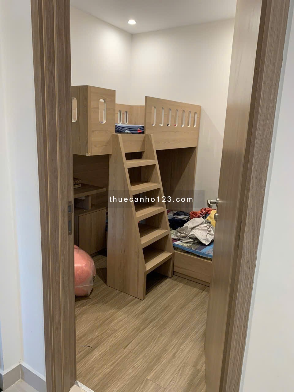 Cực rẻ chỉ 6,5 triệu/tháng thuê ngay căn 2N1VS full đồ - 55m2 thuộc Vinhomes OCP Gia Lâm