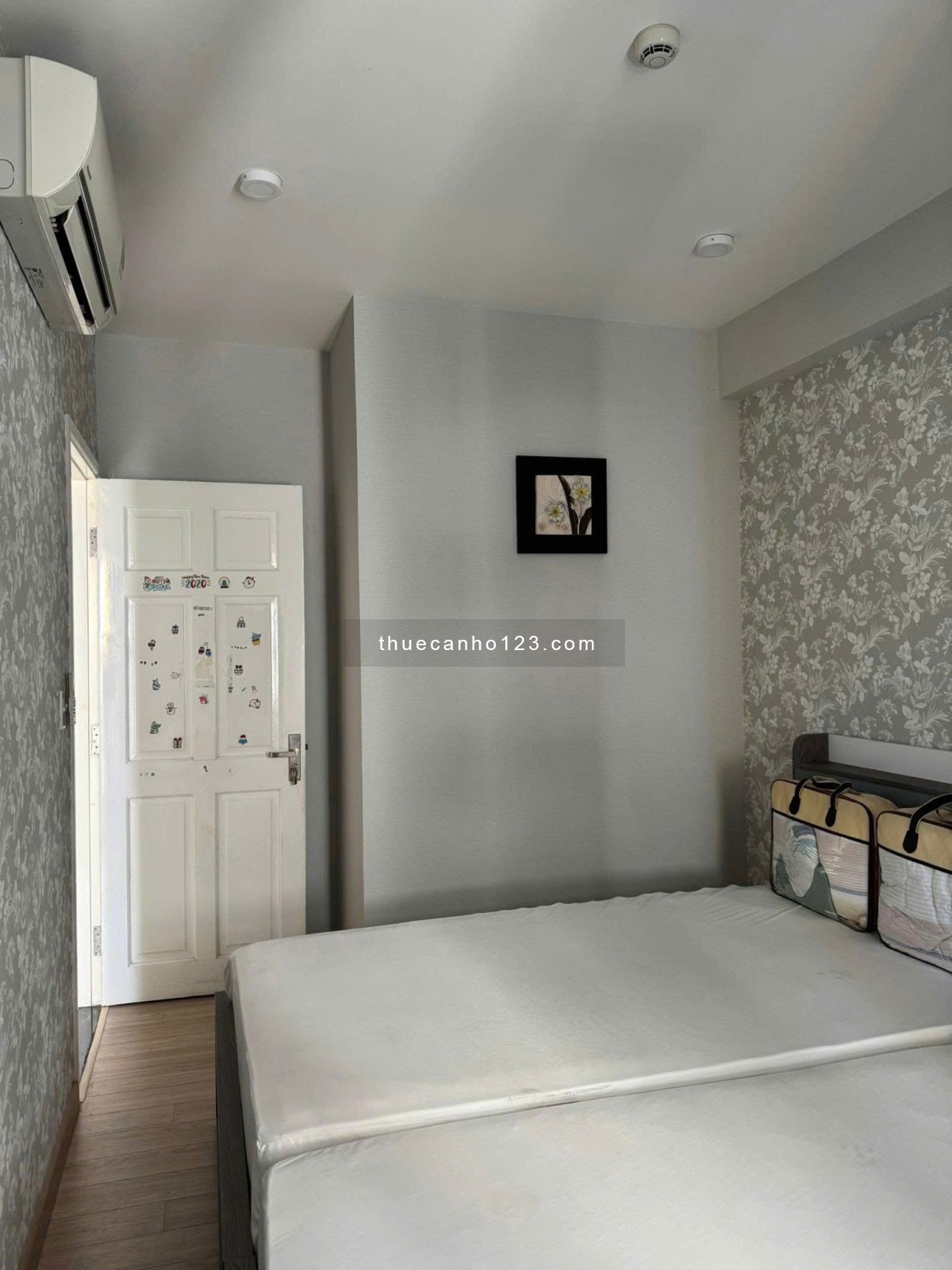 Chung cư Nguyễn Kim, Nhật Tảo, Q10: 2p ngủ, 2wc, 80m2, 14tr5/tháng.