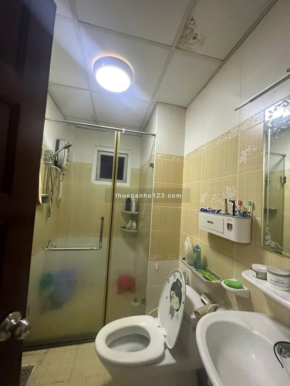 Chung cư Screc, Trường Sa, P12, Q3:77m2 2p ngủ rộng, nội thất, 14tr/th