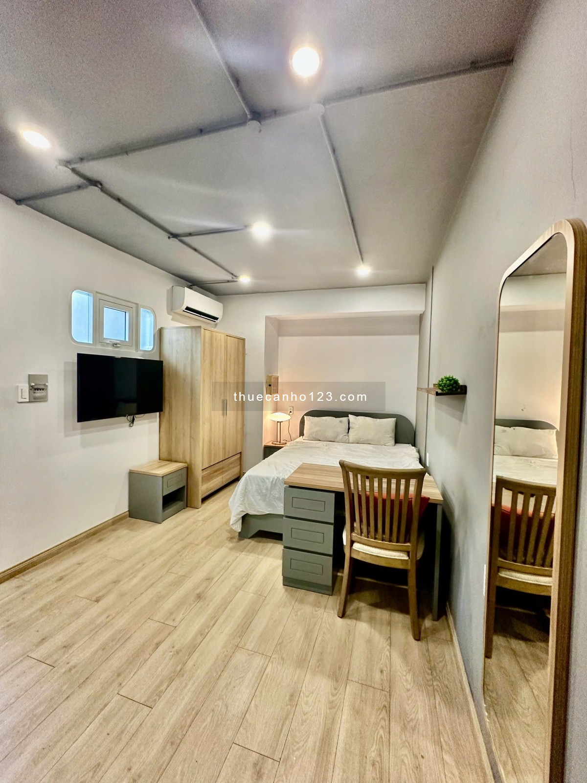 Đang trống sẵn studio full nội thất ngay Etown Cộng Hòa