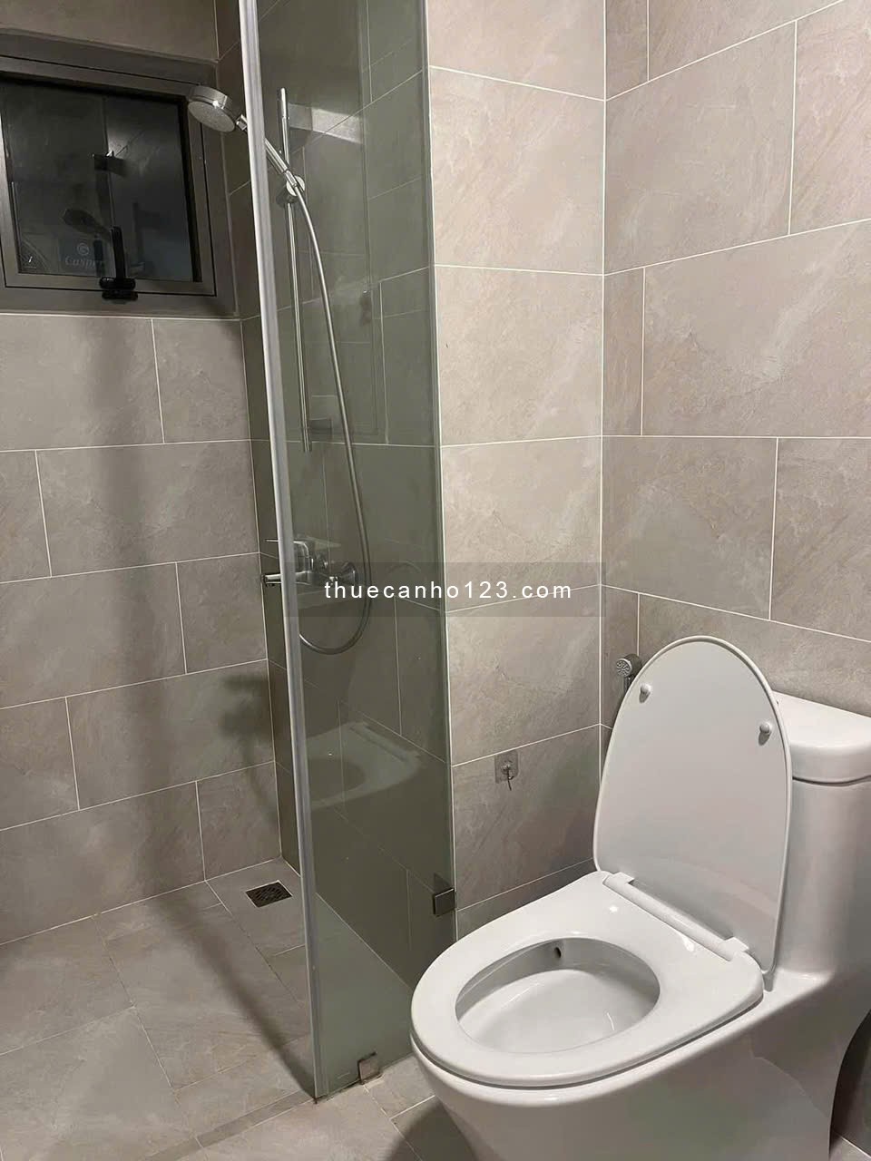 Chung cư Tân Phước Plaza, Lý Nam Đế, Q11: 2p ngủ, 2wc, nhà mới, 14tr/th