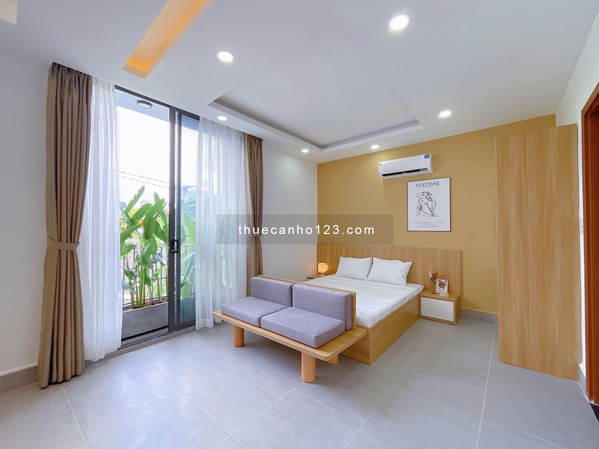 Cho thuê căn hộ Studio tách bếp 45m2, balcony view cây xanh. Gần Chợ Phan Văn Hân, UEF, Hutech