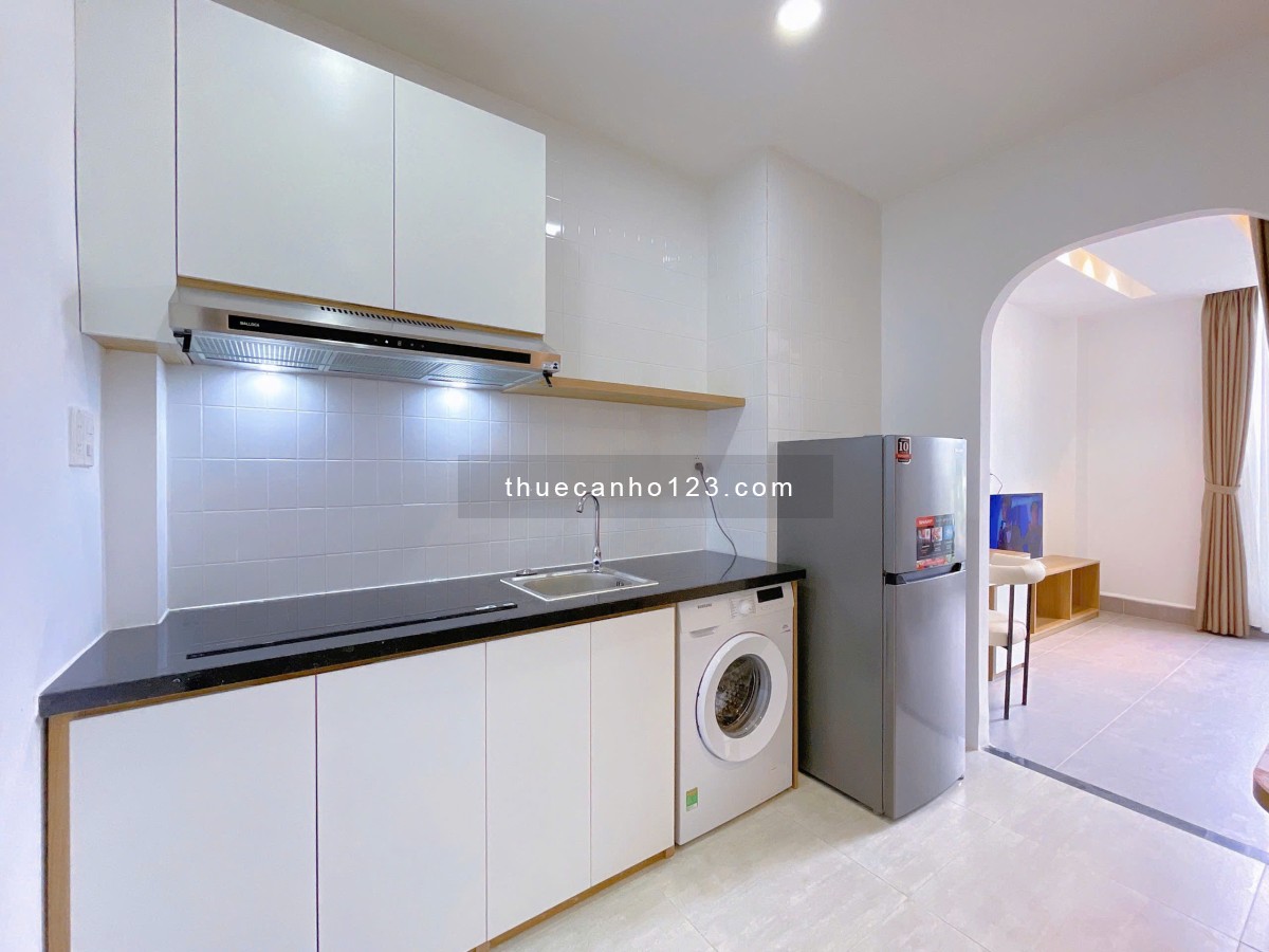 Cho thuê căn hộ Studio tách bếp 45m2, balcony view cây xanh. Gần Chợ Phan Văn Hân, UEF, Hutech