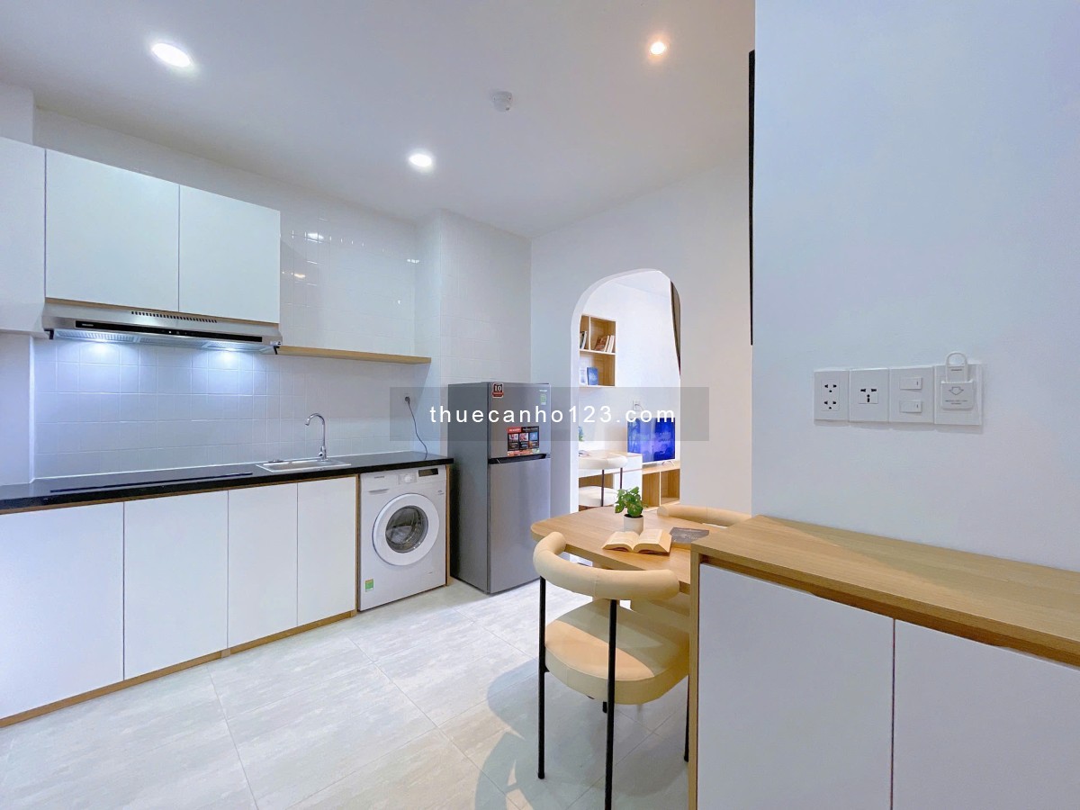 Cho thuê căn hộ Studio tách bếp 45m2, balcony view cây xanh. Gần Chợ Phan Văn Hân, UEF, Hutech