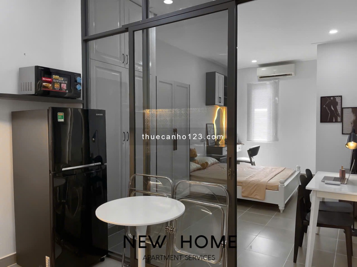 Cho thuê căn hộ 1PN - 60m² - Balcony lớn - Gần chợ Phan Văn Hân, Ngã 4 Hàng Xanh, UEF, HUTECH