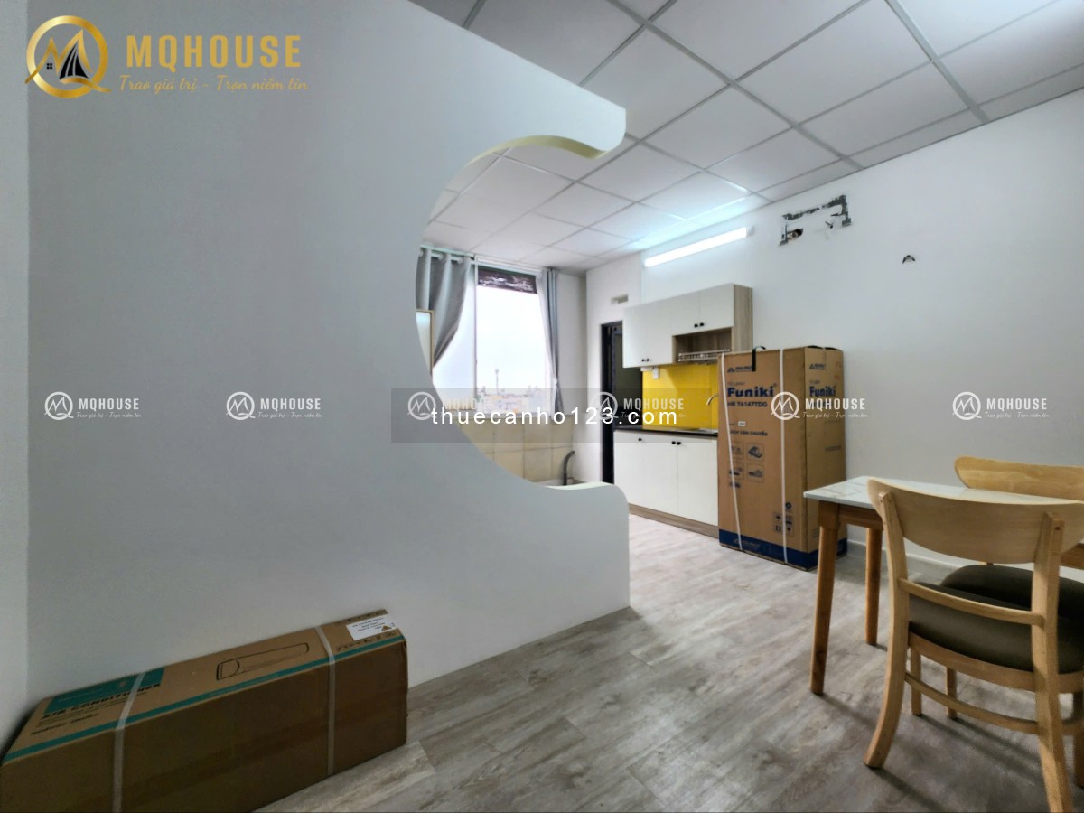 Studio full nội thất - Cửa sổ lớn - Đối diện Etown Cộng Hòa