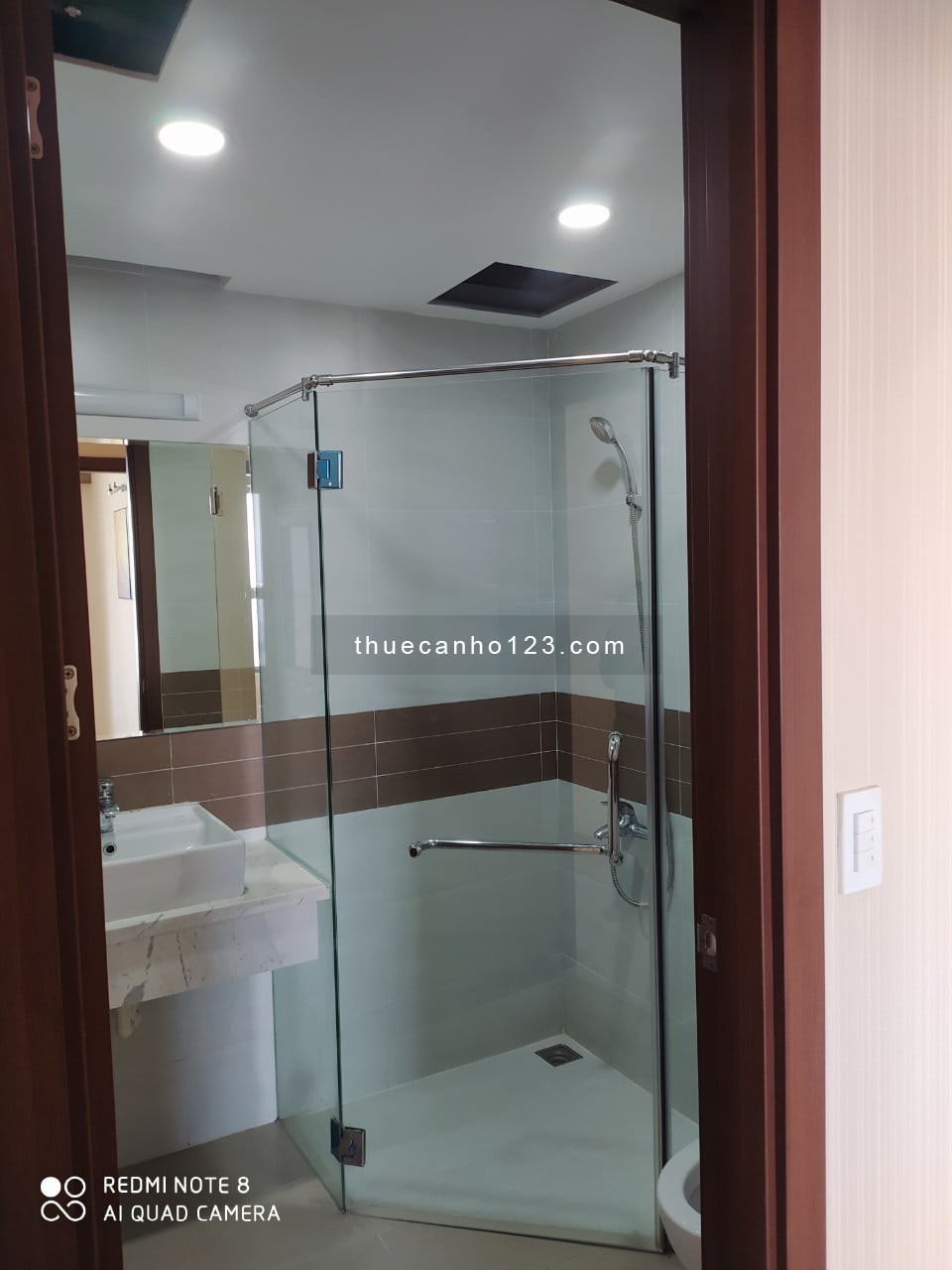 Căn Hộ 3 Phòng - KINGSTON RESIDENCE - 98m2 - Nội Thất Cơ Bản - GIÁ 19TR/tháng LH 0906.887.586 Quân