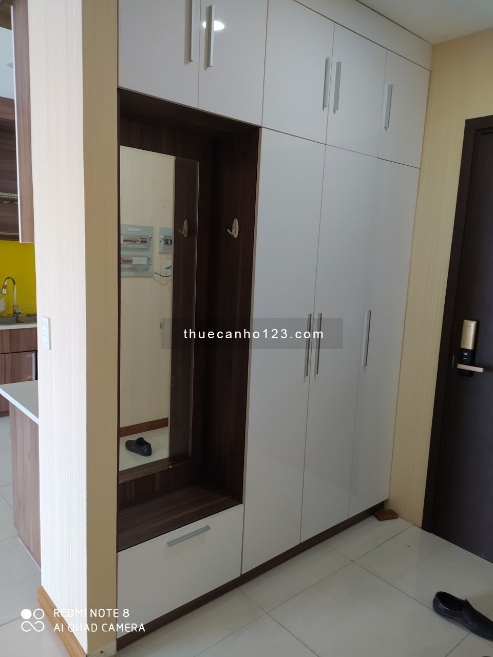 Căn Hộ 3 Phòng - KINGSTON RESIDENCE - 98m2 - Nội Thất Cơ Bản - GIÁ 19TR/tháng LH 0906.887.586 Quân