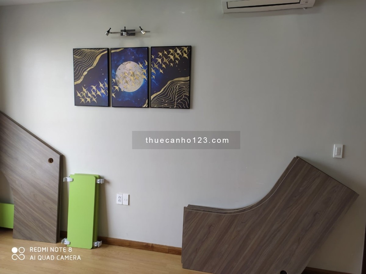 Căn Hộ 3 Phòng - KINGSTON RESIDENCE - 98m2 - Nội Thất Cơ Bản - GIÁ 19TR/tháng LH 0906.887.586 Quân