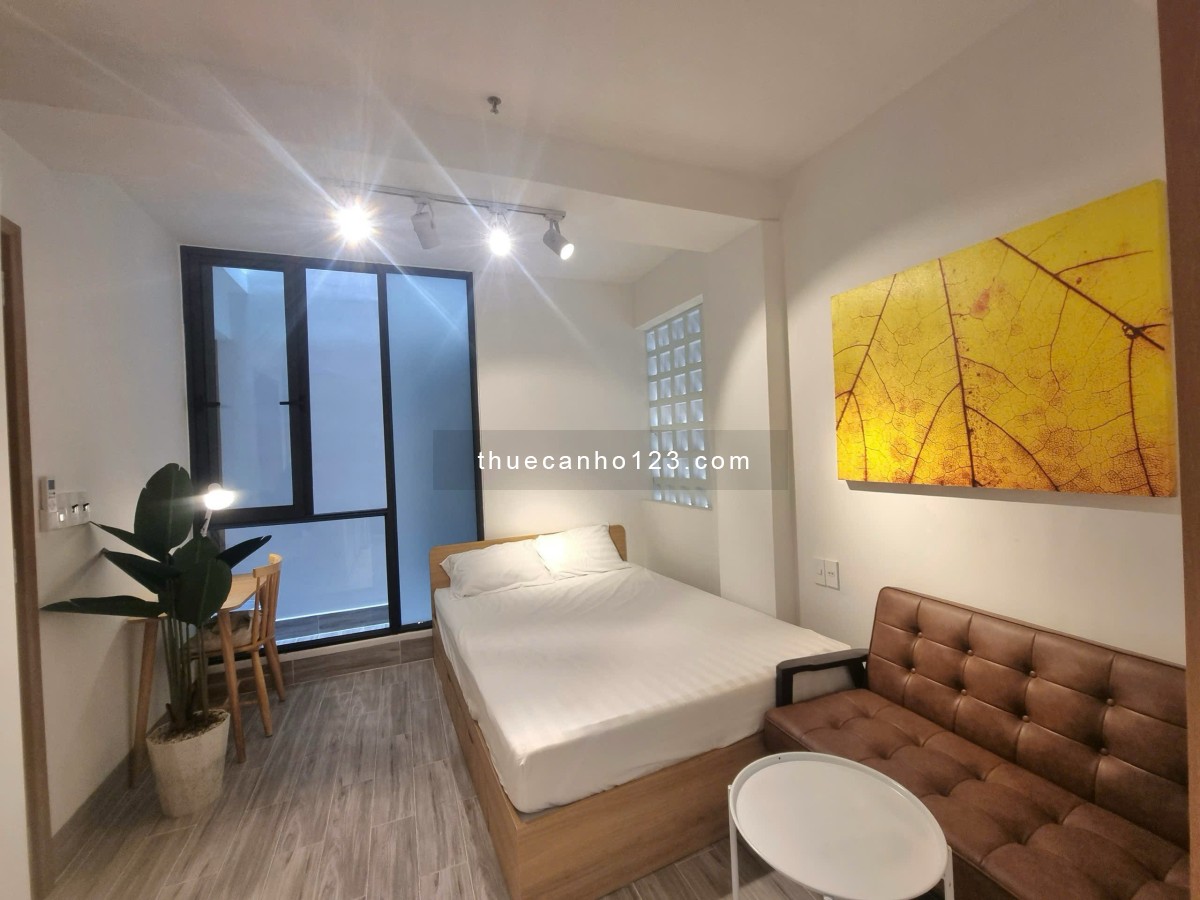 Cho Thuê Studio Ban Công Cửa Sổ Thoáng ngay Trung Tâm Quận 7 gần Crescent Mall, Lotte, Cầu Kênh Tẻ