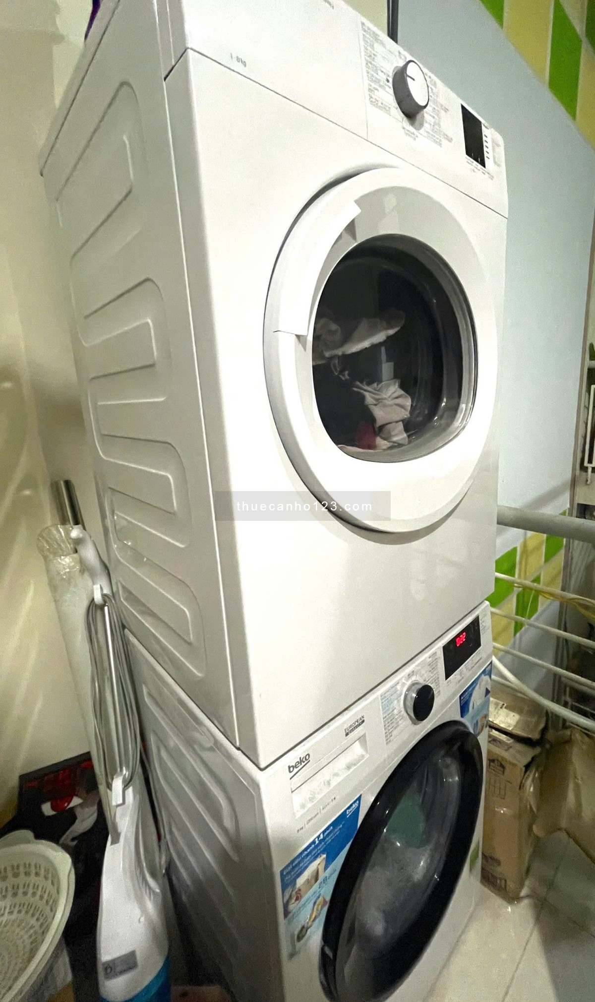 Cho thuê căn hộ tách bếp có ban công, Máy chiếu - Gần Bùi Viện, chợ Bến Thành Quận 1