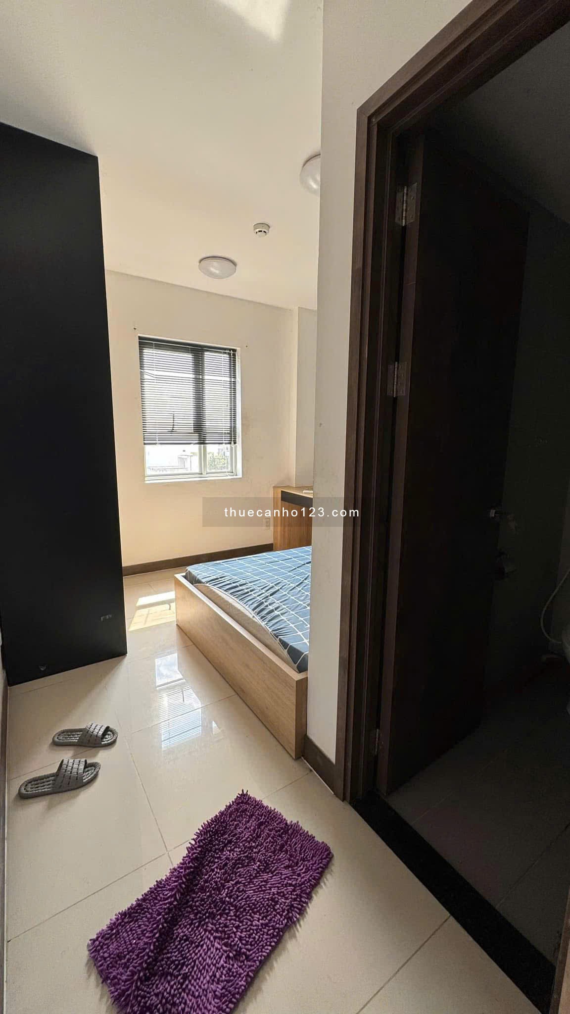 Chung cư Miếu Nổi (thang máy), Vũ Huy Tấn, BT: 10tr/th, 1p ngủ, 55m2.