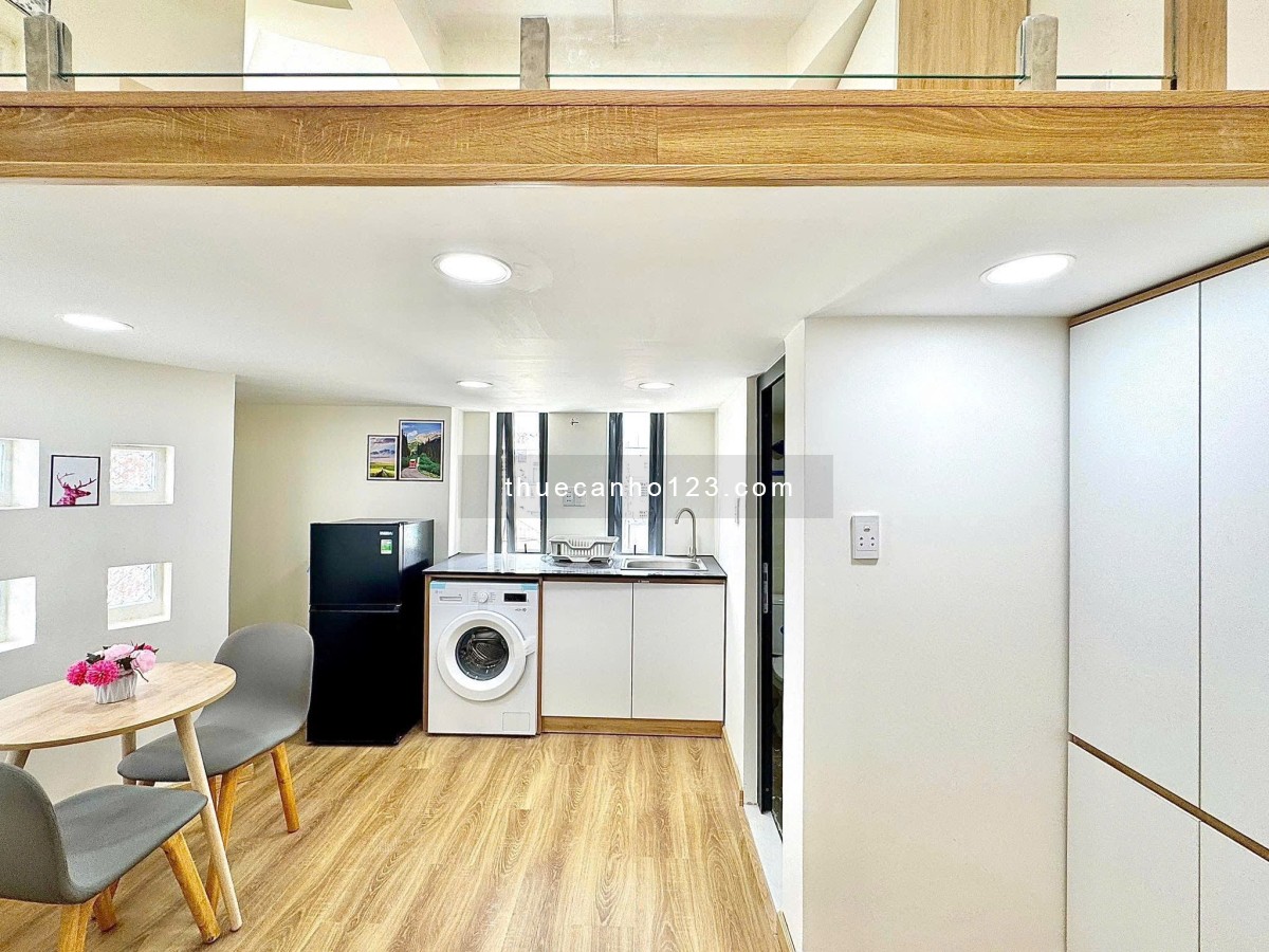 Căn hộ dịch vụ full nội thất hiện đại, gần ngã tư Hàng Xanh, Pearl Plaza, HUTECH.