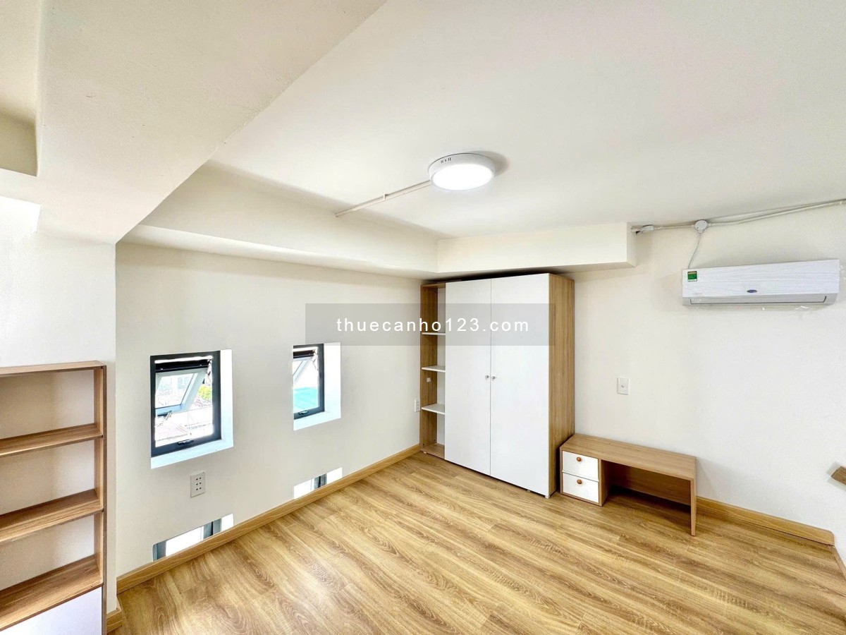 Căn hộ dịch vụ full nội thất hiện đại, gần ngã tư Hàng Xanh, Pearl Plaza, HUTECH.