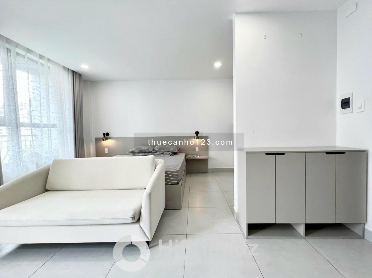 [Siêu phẩm] Studio ban công riêng - Tone trắng cực sang - Ngay trung tâm Thảo Điền