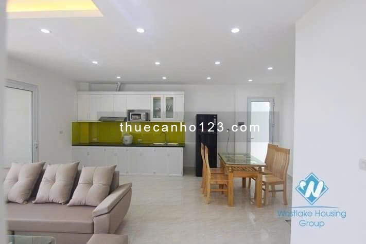 Cho thuê căn hộ sịn sò, gần Hồ Tây giá rẻ, ngõ 399 Âu Cơ - Tây Hồ - HN